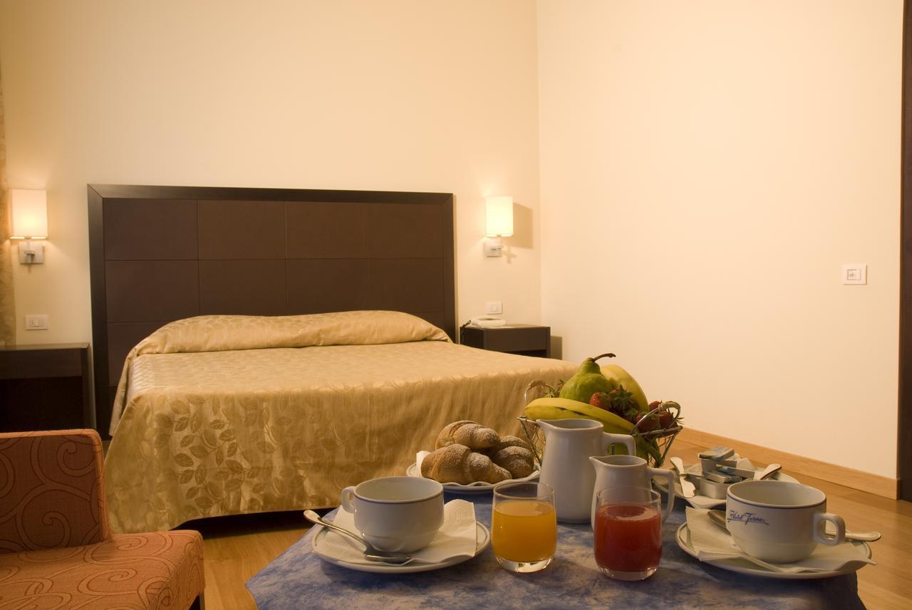 Hotel Terme مونتيتْشيلي تيرمي المظهر الخارجي الصورة